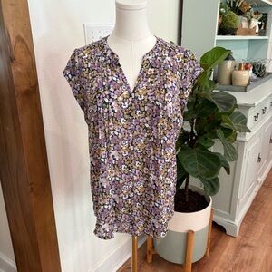 Women's Small Light-Weight Purple Mustard Floral Cap Sleeve Pleated Blouse Top